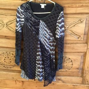 Navy blue and white tunic